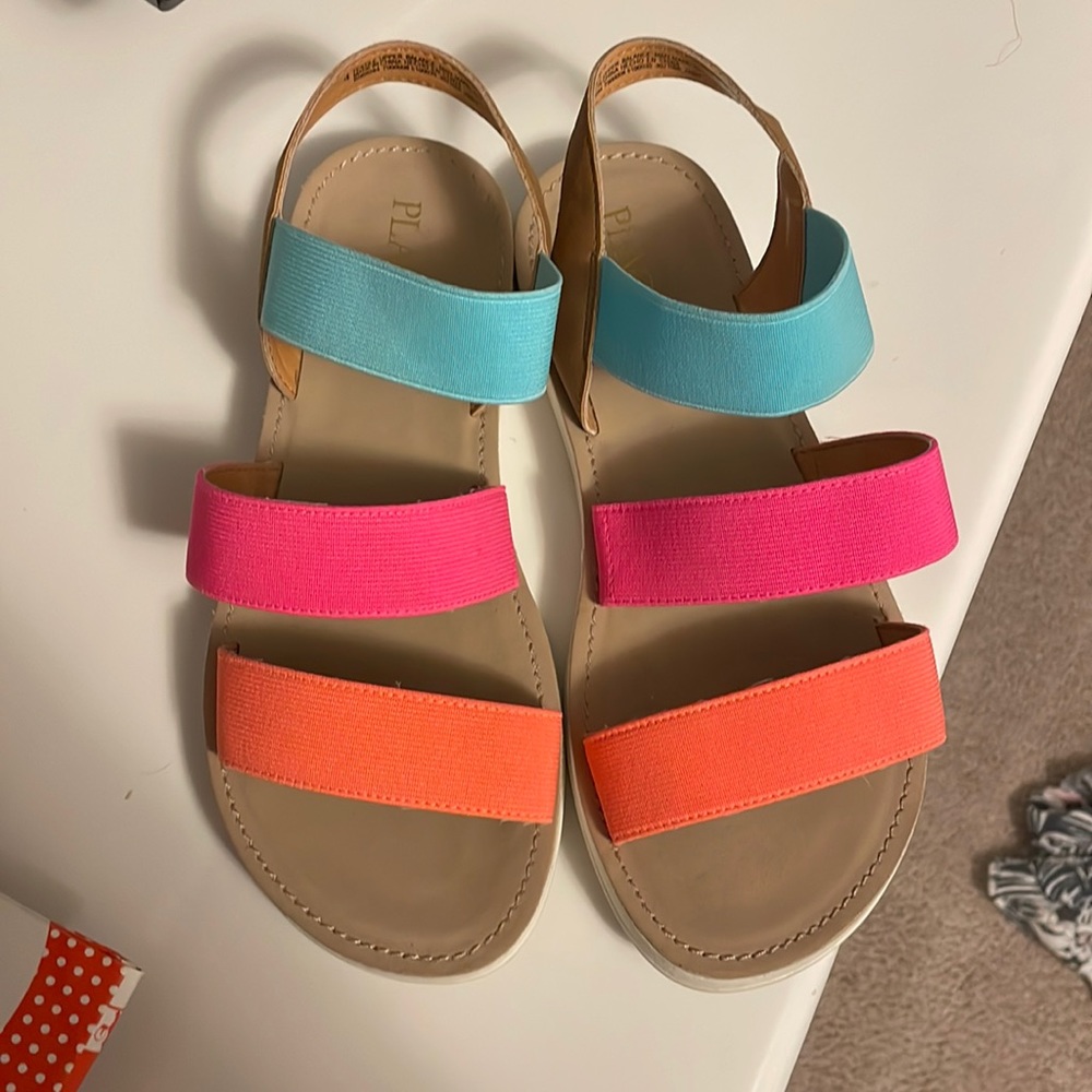 Children’s place girls sandals size 4